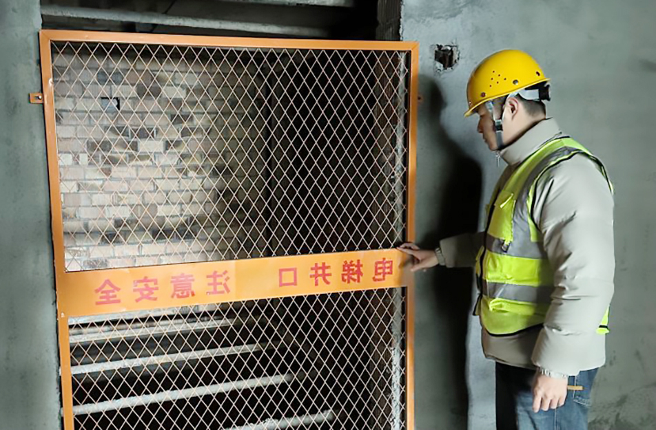 應(yīng)對低溫雨雪冰凍天氣 市政建設(shè)人在行動